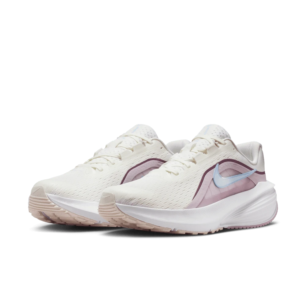 Nike أحذية الجري للنساء DOWNSHIFTER 14، أبيض، IB1899-100 - أبيض - مشاهدة 1