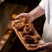 Tabla de cortar de madera extra larga - Tabla de cortar, material de madera de palo de rosa sólido y resistente, con mango antideslizante, superficie de preparación extra larga, diseñada para cocinas profesionales - Regalo ideal para Eid, Acción de Gracias, Pascua, Día de la Madre - Decoración elegante para la encimera de la cocina y bandeja de servir, festivo - Óxido marrón - Ver 7