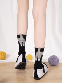 半双装趣味猫咪毛球舒适中筒袜，四季皆宜