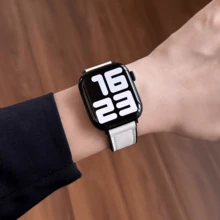 Crazy Horse Grain PU Leather Magnetic Strap, Suitable For Apple Watch 40mm/42mm/38mm/44mm/46mm/45mm/49mm, Series 10/9/8/7/6/5/3/SE/2/Ultra, Unisex, PU Leather Material, Suitable For Sports, Casual And Business, High-End Smart Watch Accessory - White - View 4