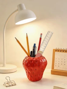 1 pieza Soporte de bolígrafo con forma de fresa roja, decoración de escritorio con diseño de fresa de dibujos animados, organizador personalizado y creativo para brochas de maquillaje, estantería de almacenamiento multifuncional para lápices, bolígrafos y útiles escolares - Multicolor - Ver 2