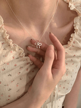 1 Peça Colar de Gravata Borboleta Assimétrica para Mulheres, Melhor Presente para Meninas