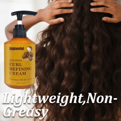 【250克卷发定型保湿护发霜，专为自然卷/波浪卷发设计，蕴含植物油，涂抹于湿发上，自然风干或吹干，打造持久弹润卷发，适合日常/派对造型】