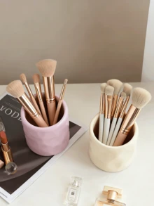 1pc Creative White Raised Round Resin Makeup Brush Holder, Can Store Makeup Brushes, Pencils, Etc., Suitable For Vanity Desk, Can Hold Eyeshadow Brushes, Eyebrow Brushes, Pencils, Ideal Gift, Also Suitable For Winter, Home Decor, Wedding Decor, Jewelry Box, Party Decor, Valentine's Day And Birthday , Makeup Room Decor,Makeup Bag,Travel Essential - Multicolor - View 6