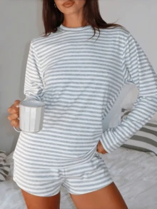 Women Y2K Striped Pajamas Set Crewneck Long Sleeve Loose Fit T Shirts Top And Shorts Spring Fall Comfy Two Piece Lounge Sets Lounge Sleepwear Pjs Set - 淺灰色 - 查看 2