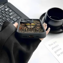 Esta funda con diseño de león reggae es compatible con Apple  16E/15/14/13/12/11/PRO/PLUS/PROMAX/MINI, S/A/M/NOTE, S/G/EDGE/E, Transition Spark/HANTOM/CAMON/INFINIX, Honor 400/PLAY/X/Y, OPPO Reno/A/F, 14/Redmi/POCO/NOTE y otros modelos. Está hecha de TPU transparente, simple, elegante y duradero. Es ideal para San Valentín, Halloween, Navidad, para uso personal o como regalo. - Negro - Ver 7