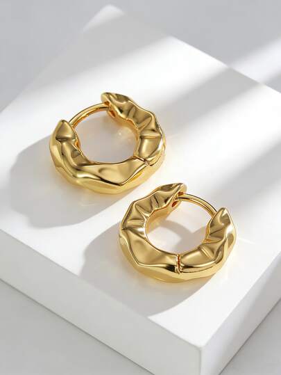 Charm-In 女士镀金褶皱纹理圈形耳环 - 时尚设计，适合日常出行/派对造型，送给她的时尚礼物（情人节/生日）