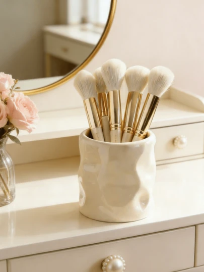 1pc Asymmetric Resin Makeup Brush Holder, Asymmetrical Vase Shape With Uneven Surface Embossing, Multifunctional Desktop Decor, Mini Vase And Storage Box, Suitable For Living Room, Bedroom And Office (White And Purple) , Makeup Room Decor,Makeup Bag,Travel Essential