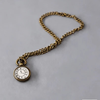 1:12比例迷你怀表装饰品，适用于娃娃屋、家居装饰配件、BJD娃娃摄影道具，新款啤酒瓶摆件