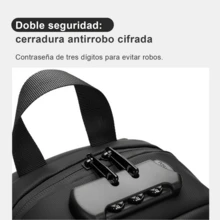 Mochila Bandolera Hombre Mujer Unisex + Bolso Cruzado Antirrobo Impermeable + Bolsa de Pecho Sling Bag Multifuncional + Mochila para iPad Celular Grande + Tela Oxford Alta Densidad Resistente al Agua + Cerradura Cifrada 3 Dígitos + Correa Ajustable Ambos Hombros Desmontable + Tiras Reflectantes Nocturnas + Múltiples Compartimentos con Cremallera + Bolsillo Interior Documentos + Gancho para Llaves Gafas + Ligera y Cómoda para Viaje Trabajo Gimnasio Ciclismo Senderismo Viajes Diarios + Estilo Casual Moderno Naranja Negro Rosa Azul Gris + Ideal para Uso Diario Exterior + Gran Capacidad Organizada | Antirrobo + Impermeable + Reflectante + Unisex - Negro - Ver 4