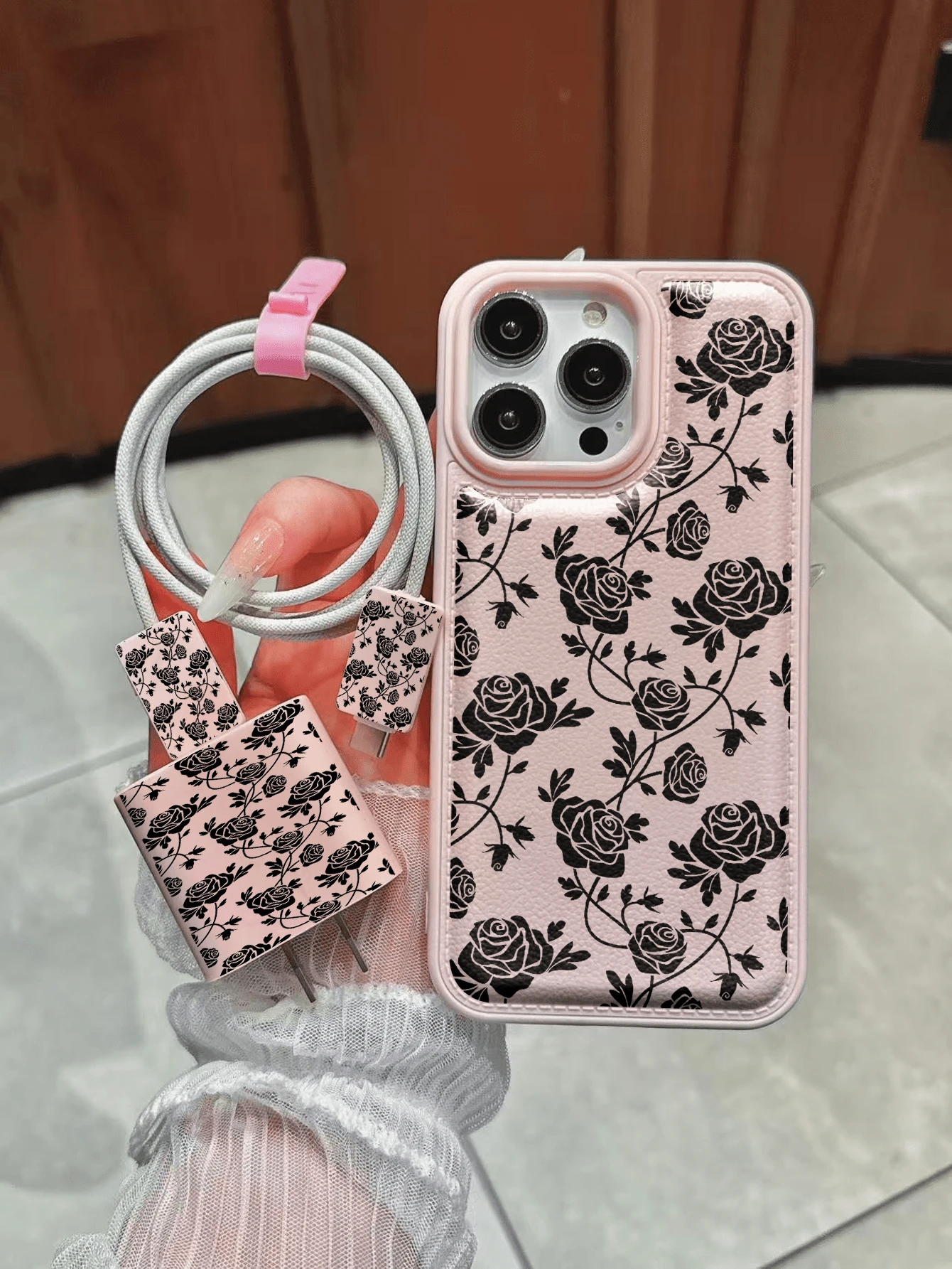 5pcs Set: Phone Case + Data Cable Protector Case, Car Pattern, Fast Charging Adapter Protective Cover Compatible With IPhone 7/8/7p/8p/X/Xs/Xr/Xsmax/11/11pro/11promax/12/12pro/12promax/12MINI/13/13pro/13promax/13MINI/14/14pro/14plus/14promax/15/15pro/15plus/15promax/16/16pro/16proamx/16plus/17/17pro/17promax/17AIR, Rose Flower Design, Valentine's Day Gift