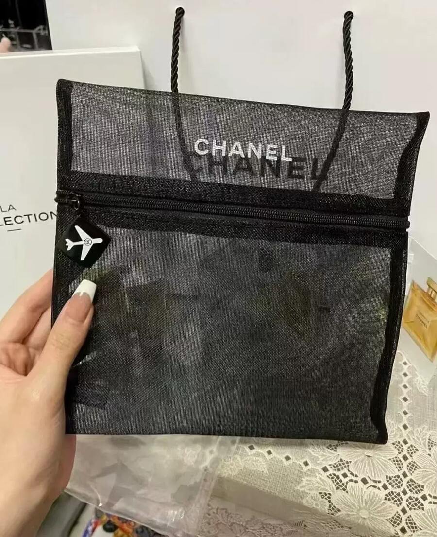 CHANEL 拉链极简便携旅行化妆包收纳袋 - 黑色 - 查看 1