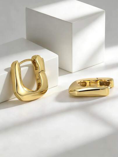 Charm-In Women's Gold-Plated Square Hoop Earrings - Sleek Minimalist Jewelry For Daily Outfits, Office & Casual Gatherings | Perfect Gift For Friends/Sisters On Birthdays