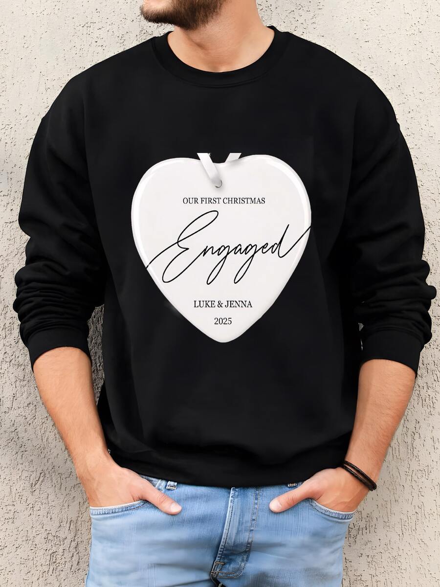 Hombres Primer Recuerdo De Navidad Personalizado, Ornamento De Navidad De Compromiso, Primer Recuerdo De Navidad Personalizado - Regalo De Navidad Comprometido 2025 Sudadera - Negro - Ver 1