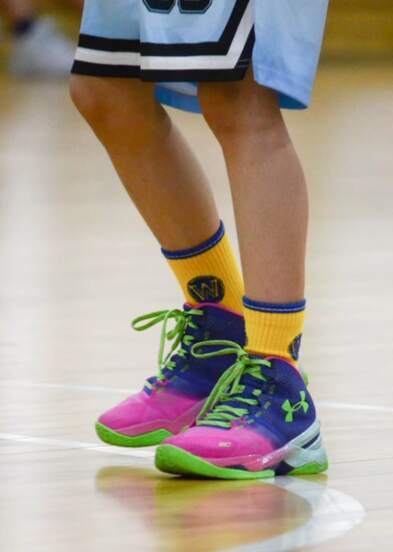  Under Armour Curry 2 "北極光" 圓頭繫帶網布皮革防滑耐磨高筒籃球鞋男款粉紅紫羅蘭