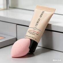 Giorgio Armani Velvet Matte Foundation Shade 1.5, 5ml Long-Lasting Full Coverage Oil-Control Liquid Makeup - Nude - View 4