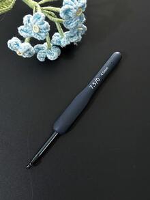 9pcs Navy Blue TPR Soft Handle Crochet Hook Set Kit For Crocheting Knitting And DIY Crafting