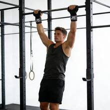 1 paire de gants de gym pour hommes et femmes, taille unique, antidérapants, à 2 couches épaisses, design ergonomique, couleur unie, tissu haute densité respirant et résistant à l'usure, protection amortissante de la paume, spécialisés pour le levage de puissance, les tractions, les entraînements à domicile, la boxe, le crossfit, l'haltérophilie - Multicolore - Voir 5