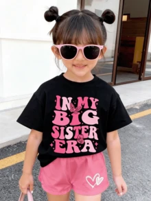 Camiseta de gola redonda com estampa gráfica fofa, casual e versátil para a escola, férias e passeios casuais, adequada para primavera, verão e outono. - Preto - Ver 1