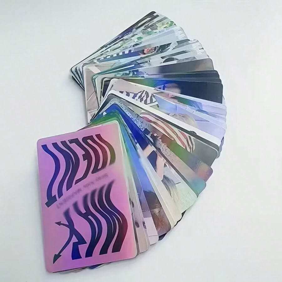 55张SKZ Lomo卡片 MAXIDENT系列 - 书签和贺卡,粉丝礼物,生日和节日朋友专属 - 相册、剪贴簿和家居装饰,非常适合返校季 - 彩色 - 查看 1