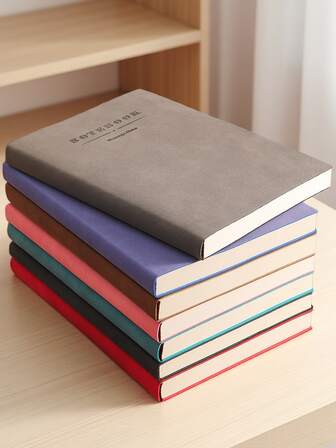 1 st. A5-anteckningsbok i mjukt läder, 180 ark/360 sidor, fin textur, tjockt papper, perfekt för anteckningar, påminnelser om lärande och klassrumsanteckningar. Minimalistisk och elegant, perfekt för elever som vill börja skolan och ta dagliga anteckningar. Lämplig för skolmaterial och skolstartssäsongen.