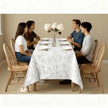 VISTE TU HOGAR ✨ VTH MANTEL ELEGANTE DE POLIÉSTER CON DISEÑO DE LIRIOS JACQUARD IMPERMEABLE, SUAVE Y RESISTENTE, PERFECTO PARA COMEDOR, CENAS, EVENTOS Y DECORACIÓN DEL HOGAR, APORTA ESTILO Y DISTINCIÓN A TU MESA - Gris - Ver 1