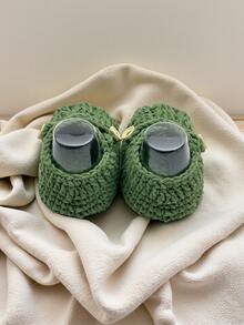 1 Pair Handmade Infant Shoes, Crochet Knitted Light Purple With Button Decor, Infant Size - Army Green - View 7
