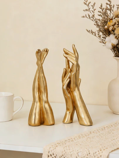 1pc Gold Palm Decor Figurine, Heart-Shaped Hand Sculpture, Love Hand Statue, Wedding Decoration, Bookshelf, Coffee Table, Office, Bedroom, TV Stand Decor, Home Decoration