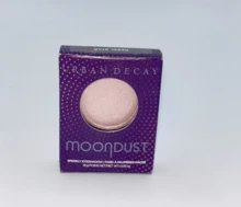 Urban Decay 叛逆星尘眼影盘 | 星际闪耀与深邃哑光色调 - 打造星河魅惑妆容及夜间外出妆容 - rebel star - 查看 3