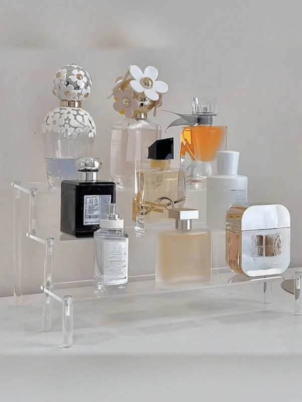 1 pieza Estante de exhibición de acrílico de 3 niveles con forma de pirámide, estante de exhibición de almacenamiento doméstico, estante de exhibición de joyas y cosméticos, estante de exhibición de almacenamiento multicapa transparente, soporte para perfumes