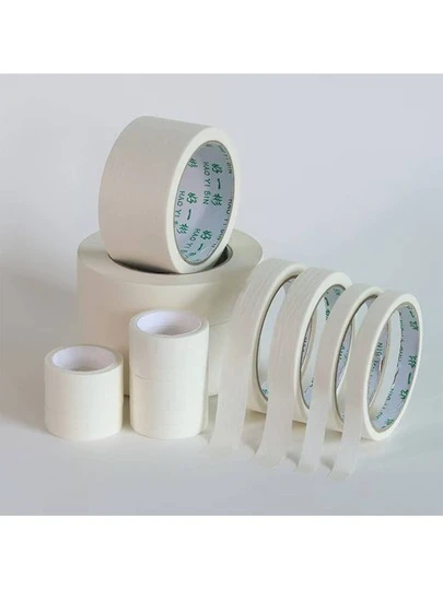 白色美纹纸胶带不留残胶，易于徒手撕开，粘性适中。可用于划线、遮蔽、在油画中留白、保护画布。可自由裁剪，用于墙面装饰遮蔽、瓷砖缝隙密封和装修遮蔽。一卷多用，操作简便，轻松应对各种场景。