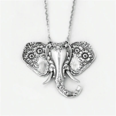 1pc Bohemian Vintage African Elephant Carved Flower Pendant Necklace, Fashion Personalized Jewelry Accessory For Women