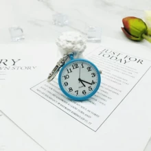 Montre de poche analogique à quartz multicolore élégante et à la mode pour femme, idéale pour les examens d'infirmière ou d'étudiante. Porte-clés mini montre original à offrir aux amies, aux amoureuses, pour les fêtes ou à glisser dans un sac ou à accrocher à ses clés au quotidien. - Multicolore - Voir 12