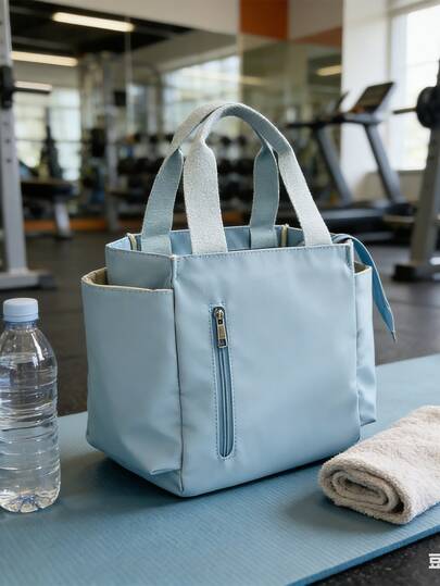 단색 런치 백 1개, 심플하고 스타일리시한 데일리 런치 백으로, 매일 필요한 물건을 가지고 다니기에 완벽합니다. 남녀 모두에게 적합한 지퍼 클로저가 있는 버서타일 패셔너블 토트백입니다.