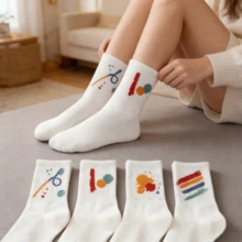 5/10 Pairs Women's Socks, Breathable & Comfortable, Sweet Style Mid-Rise Design, Fashionable Ruffle Trim, Graffiti Pattern, Japanese Knee-High Autumn/Winter Socks - Multicolor - View 2
