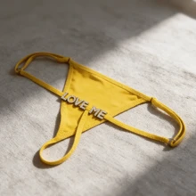 Custom Thong G-Strings With Charms Name Personalized Charm Thong With Any Name Custom Thong Couple Gift Fashionable, Colorful, Funny Unique, Customized Finds Gift, Personalized Gifts For Women, Lingerie, Winter Fashion, Panties, Underwear, Thongs Ideal Gifts For Her Family, Friends, For Winter, For Fall/Autumn, For Holiday, Rave,Chic Autumn,Enchanted Romance Gown,Bridallingerie - 黃色 - 查看 1