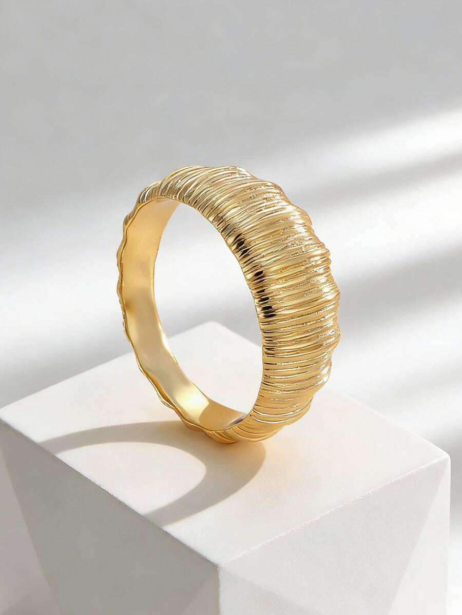 Charm-In Women's Gold-Plated Ripple Textured Wide Band Ring - Retro Bold Accessory For Daily/Streetwear/Evening Events, Stylish Gift For Fashion Lovers - Gold - View 1