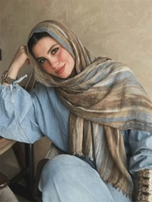 1 chiếc khăn trùm đầu nữ bằng vải rayon họa tiết cầu vồng, kiểu dáng boho thời trang có tua rua, thích hợp cho các buổi tụ họp và lễ kỷ niệm. - Khăn trùm đầu sọc nhiều màu - Xem 13