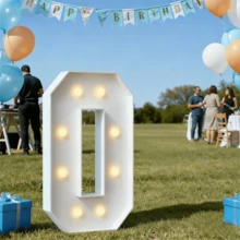 28.74 英寸 LED 发光字母 A-Z - 易于组装，电池供电，是生日、求婚、婚礼、活动的理想之选 - 暖光