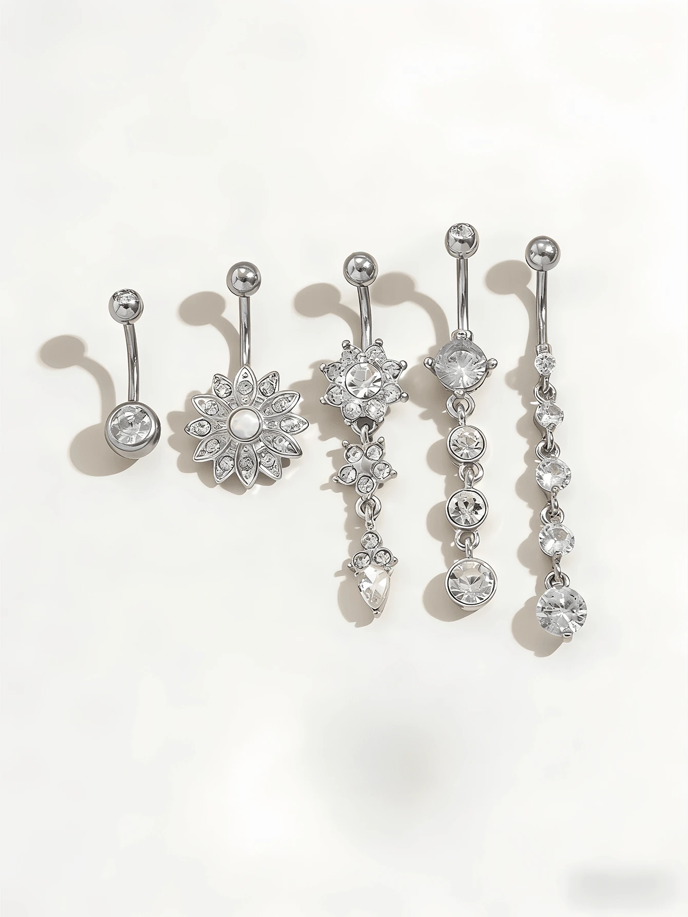 潮流梅花肚脐环，不锈钢镶嵌锆石，蛋白石花朵流苏吊坠，适合女士日常佩戴，也适合节日、婚礼、万圣节、圣诞节、派对等场合，是馈赠佳品。 - 白金 - 查看 1