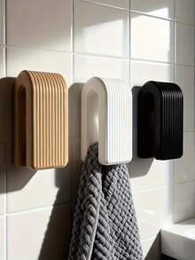 Automatic Locking Towel Rack, Gravity Wall-Mounted Rack, Novelty Towel Rack, Surprise Gift.Auto-Loing Towel Hanger. - Multicolor - View 1