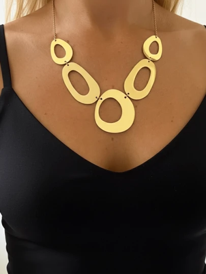 1pc Vintage Exaggerated Geometric Hollow Oval & Water Drop Splice Charm Necklace, Luxurious & Elegant, Suitable For Wedding, Party, Vacation, Casual, Street Style, Women & Couples, Holiday, Birthday, Versatile Gift