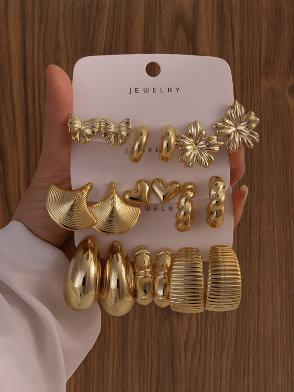 6-18 Pieces Of Women's Gold Earrings Set. Fashionable And Elegant, Personalized, Butterfly, Fireworks, Heart-Shaped, Oversized Tears, Bamboo C-Ring (Rising Step By Step), Oversized Threaded Wheel C-Ring, Fan-Shaped Hip-Hop Style Earrings, Suitable For Women To Wear All Year Round.