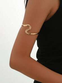 1 pieza Brazalete abierto con onda geométrica en forma de S, acabado liso de aleación, diseño asimétrico retorcido único, adecuado para el evento de Ramadán - Pulsera abierta en forma de ola - Ver 3