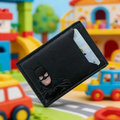 Portacartas con diseño de corte láser de  para hombres, con múltiples ranuras para tarjetas, adecuado para trabajadores de oficina y entusiastas de los superhéroes, perfecto para guardar tarjetas de visita y tarjetas de identificación