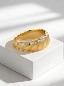 Charm-In Women's Gold-Plated Ripple Textured Wide Band Ring - Retro Bold Accessory For Daily/Streetwear/Evening Events, Stylish Gift For Fashion Lovers - Gold - View 3