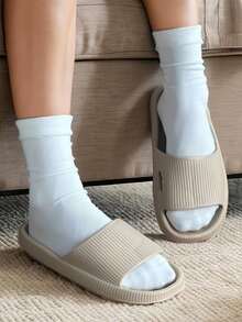 New Fashionable Minimalist Men's Slippers, Suitable For Casual Daily Wear, Versatile And Practical. Thick Sole, Breathable And Soft, Comfortable To Wear. Made Of EVA Material, Anti-Bacterial, Quick-Drying And Super Shock-Absorbing. Suitable For Beach, Outdoor, Indoor, Bedroom, Bathroom And Other Occasions, Stylish Slippers For Men And Couples, Also Can Be Used As Bathroom Slippers. - Multicolor - View 7