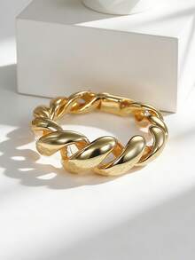 Charm-In Women's Gold-Plated Woven Textured Ring - Fashionable Retro Daily/Street/Party Accessory, Unique Gift For Fashion Enthusiasts - Gold - View 4