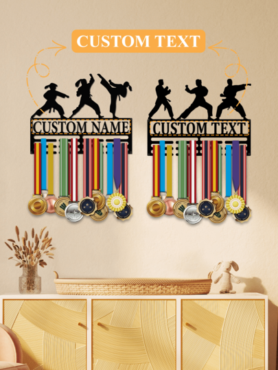 1 pieza Estante personalizado para exhibir medallas de Taekwondo, decoración con nombre personalizado para hombres y mujeres, arte de pared de metal, soporte personalizado para medallas de artes marciales, estante para medallas de karate, decoración ideal para el hogar para atletas y fanáticos del deporte, decoración de aniversario, accesorios de premios personalizados
