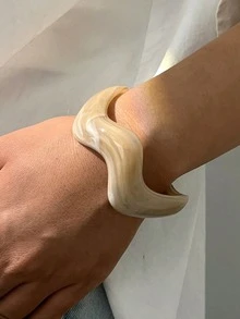 Bộ 3 vòng tay phong cách cổ điển tối giản, chất liệu acrylic và nhựa, kiểu dáng lượn sóng, phù hợp cho nữ giới đeo hàng ngày, có thể xếp chồng lên nhau, là lựa chọn quà tặng hoàn hảo cho các dịp lễ. - Bạc - Xem 3